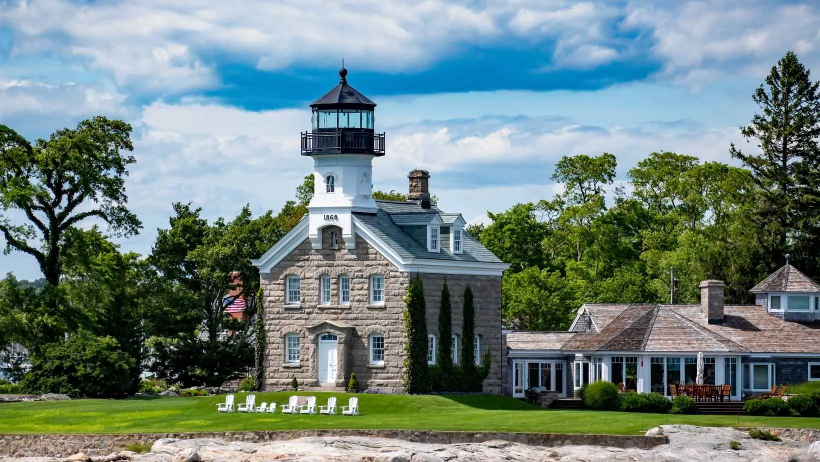 12 x Best Places to Visit in Connecticut