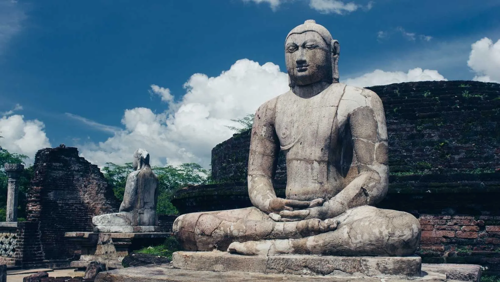 16 x Things To Do in Polonnaruwa