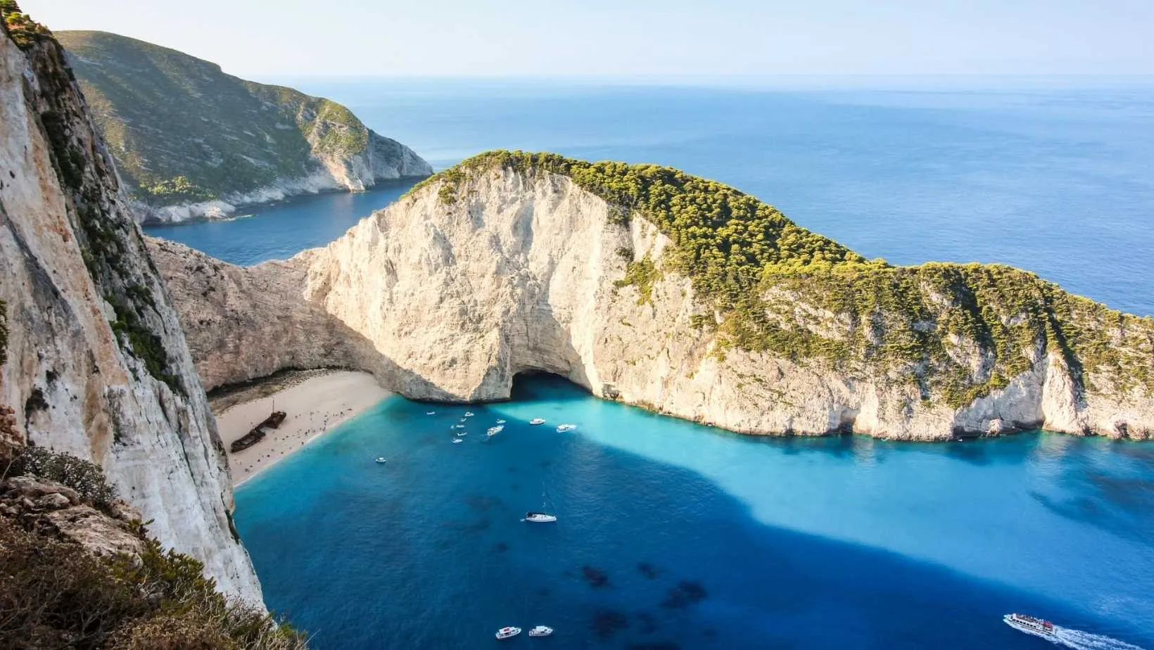 10 x Best Places to Visit in Greece 2022