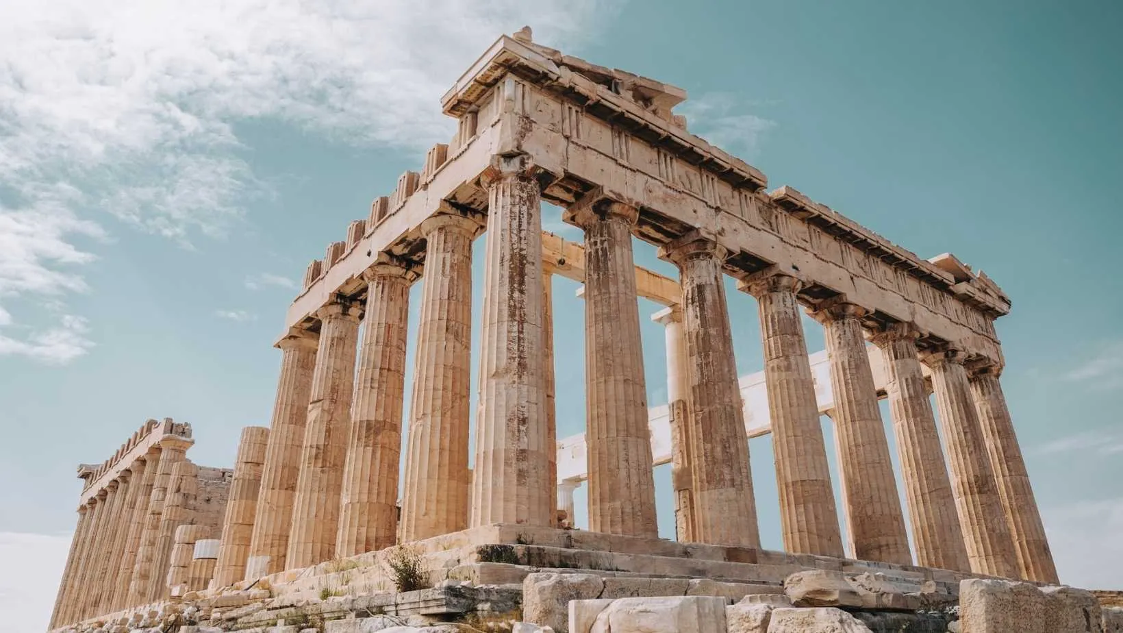When is the best time to visit Greece?
