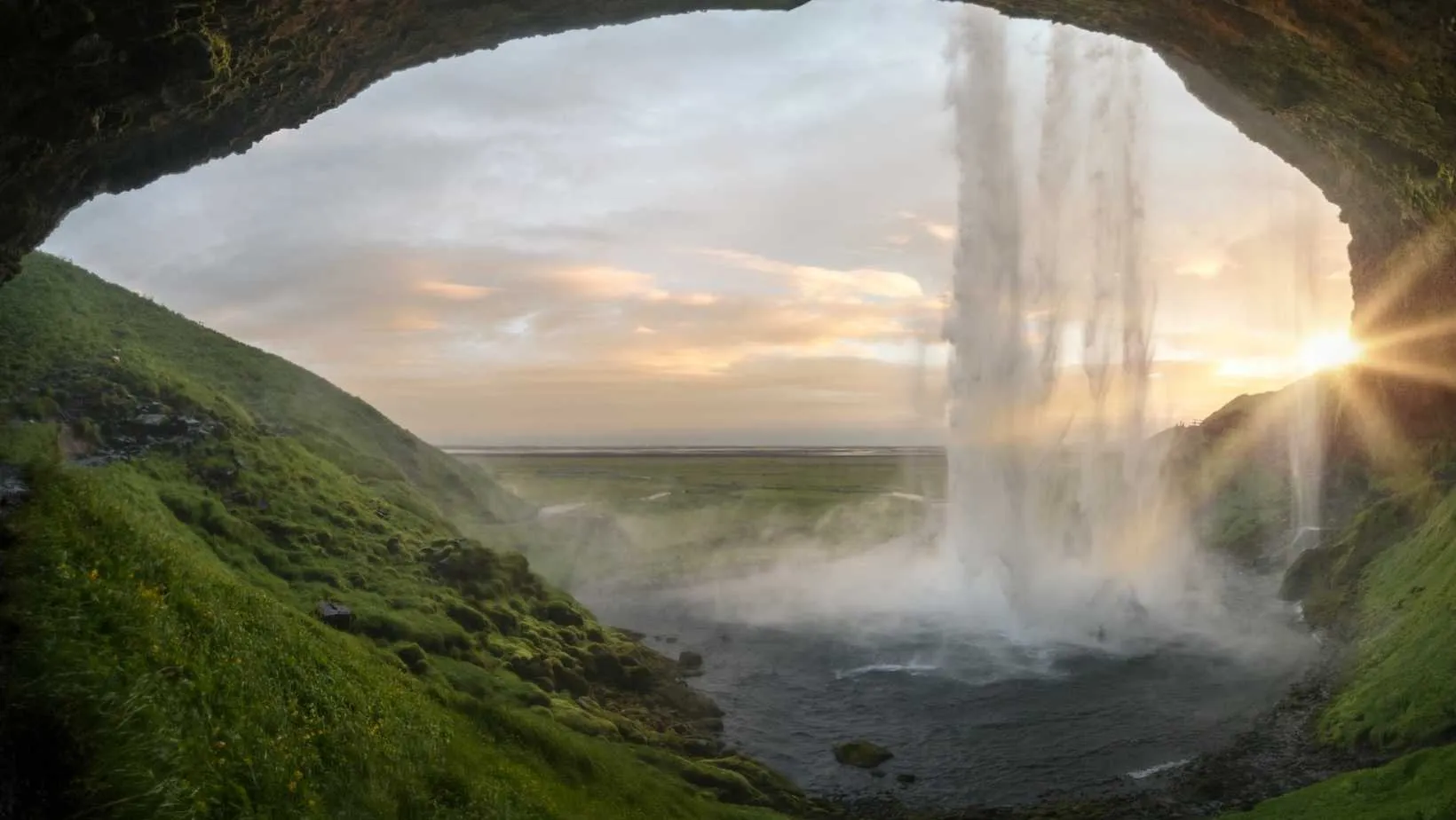15 x Best Places to Visit in Iceland